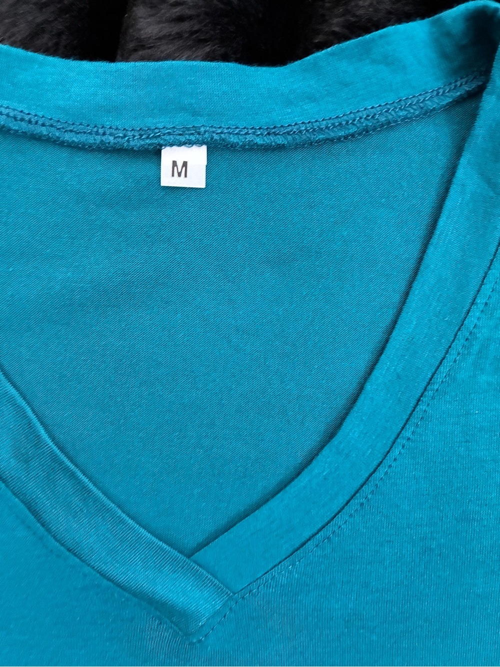 New Womens Rhinestone Luxury Teal T-shirt Size Medium - Picture 5 of 6